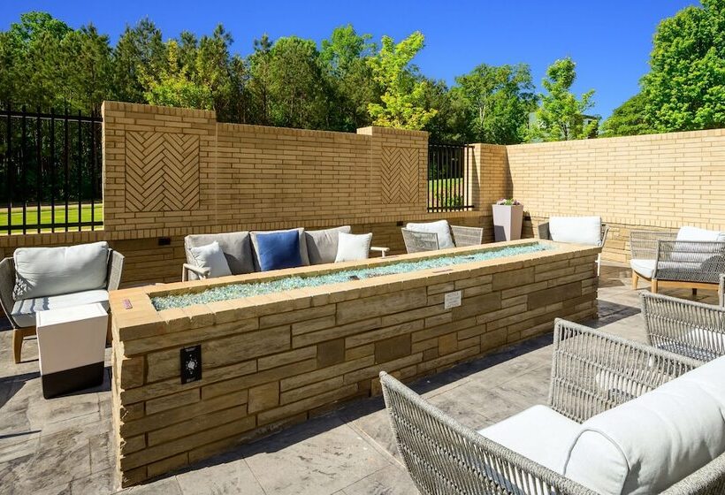 فندق Courtyard By Marriott Raleigh Cary Crossroads