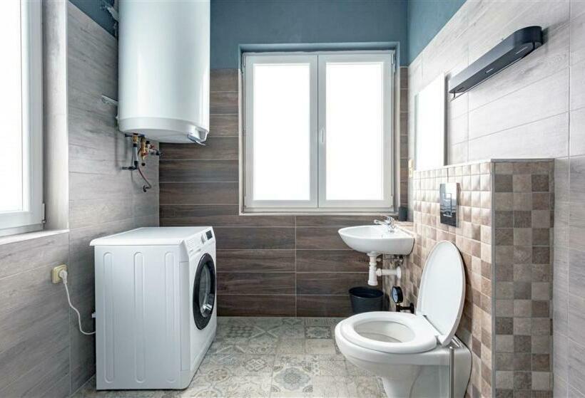 胶囊酒店 Hostel Iron Cube