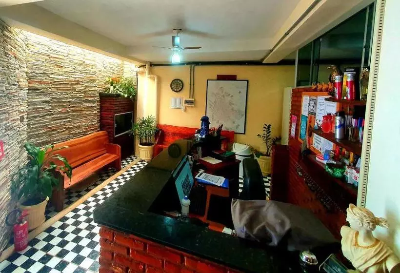 ホテル Leblon