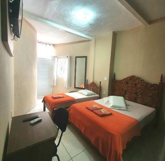 בית מלון כפרי Leblon