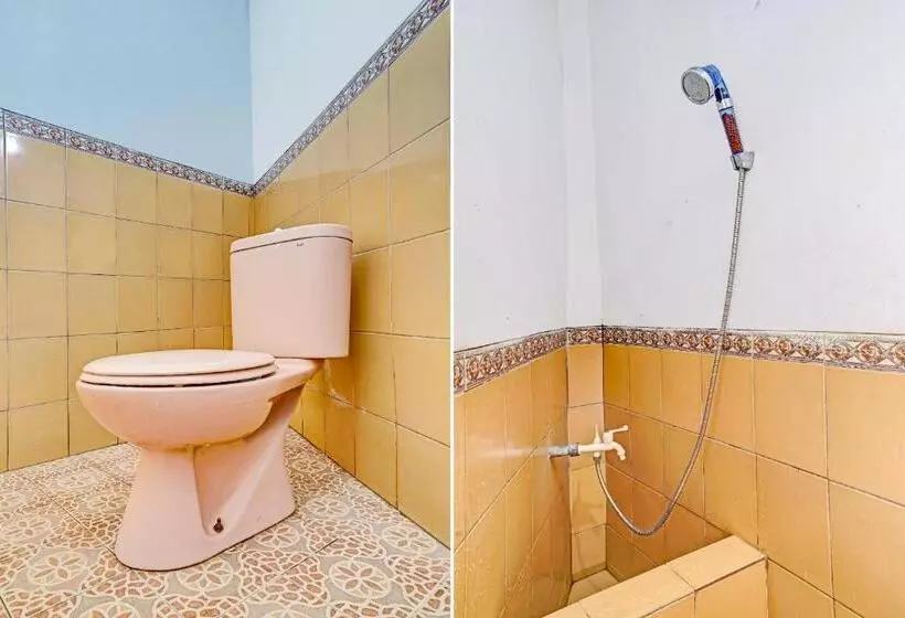 Hotelli Oyo 90405 Penginapan Sasti Kuningan