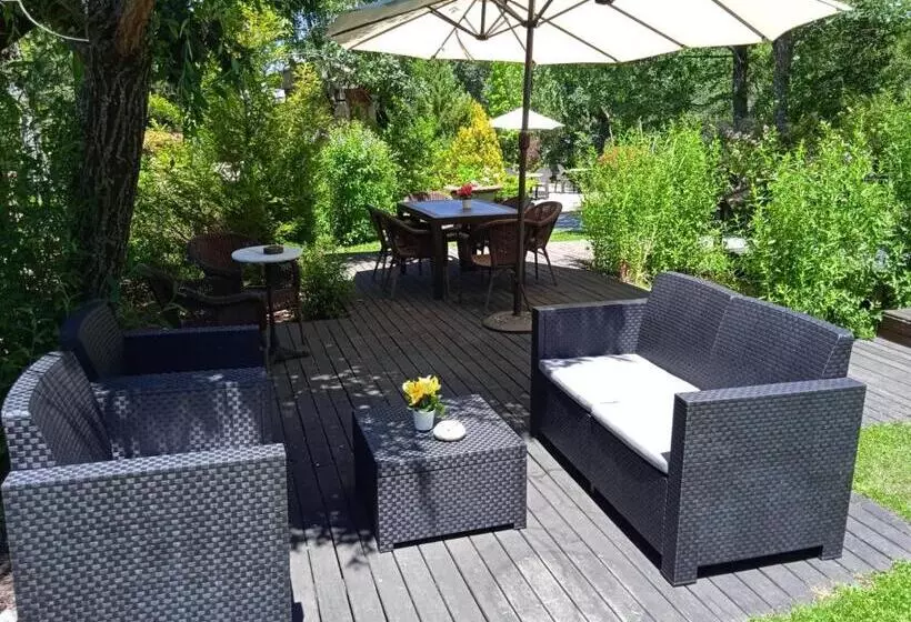 Hotelli Posada Restaurante Fuenteplateada