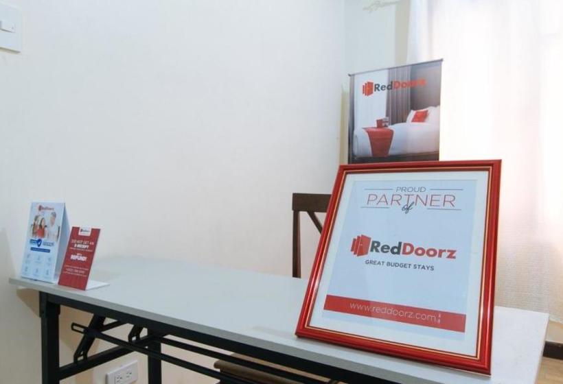 בית מלון כפרי Reddoorz @ Gaea's Apartment Panglao