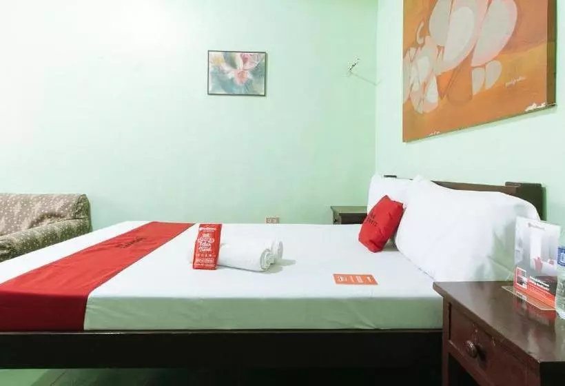 ホテル Reddoorz @ Gaea's Apartment Panglao