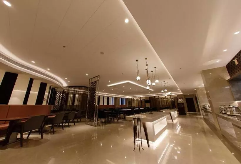Hotel Sayaji Jamnagar