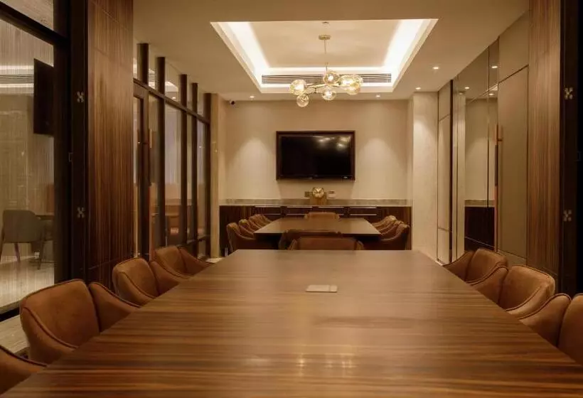 Hotel Sayaji Jamnagar