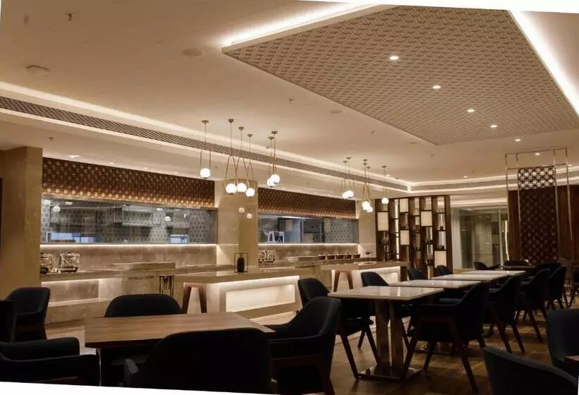 Hotel Sayaji Jamnagar