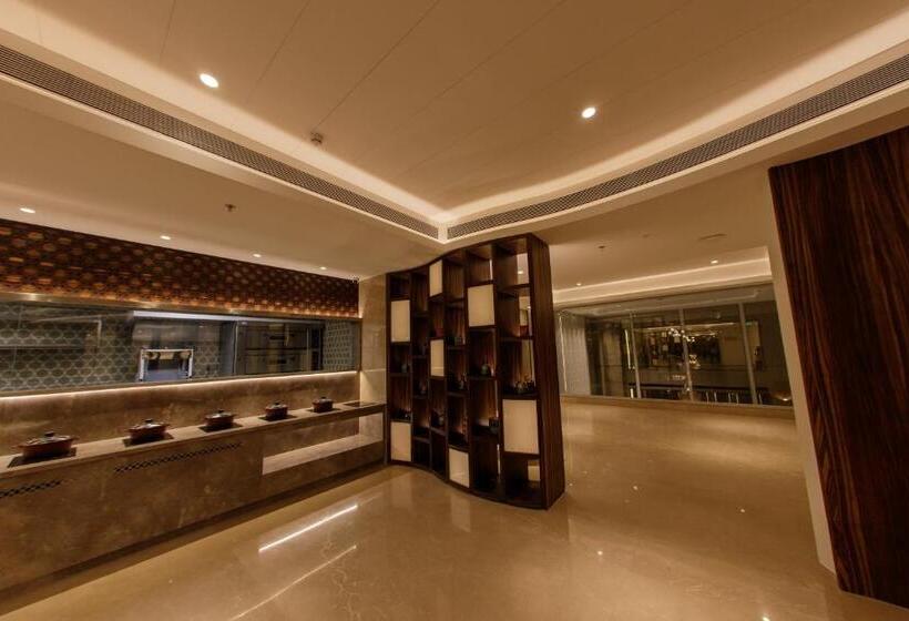 هتل Sayaji Jamnagar