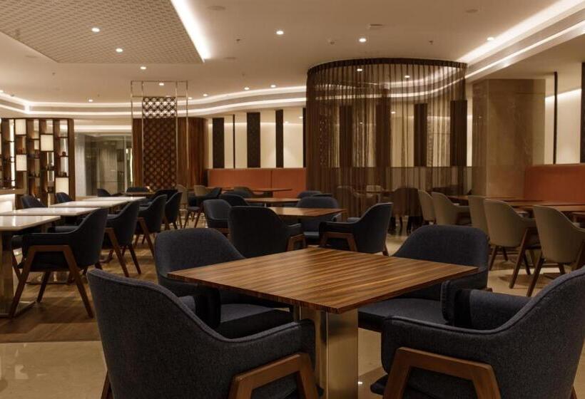 هتل Sayaji Jamnagar