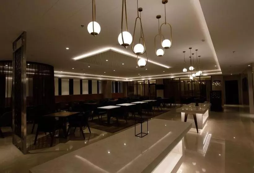 Hotel Sayaji Jamnagar