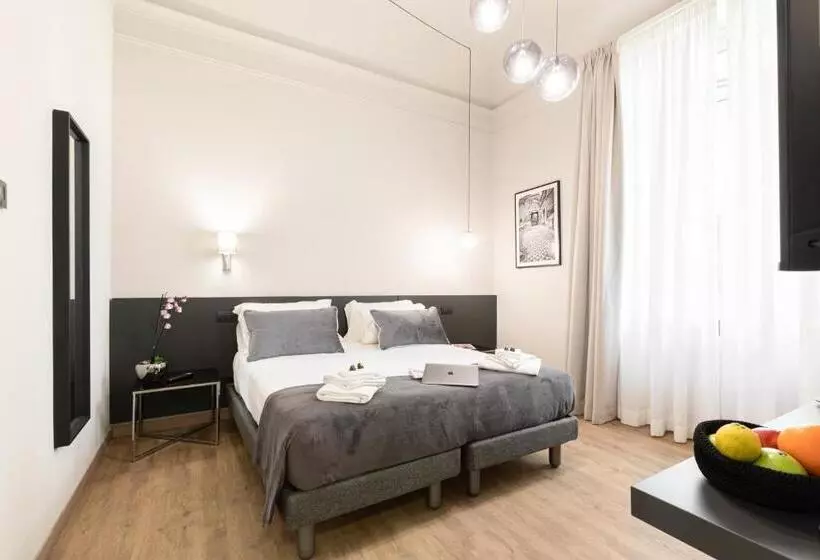 پانسیون Foresteria Di Piazza Cavour   Luxury Suites & Guest House