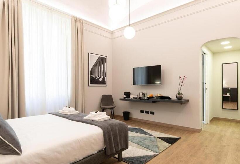 پانسیون Foresteria Di Piazza Cavour   Luxury Suites & Guest House