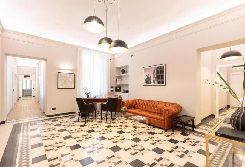 پانسیون Foresteria Di Piazza Cavour   Luxury Suites & Guest House