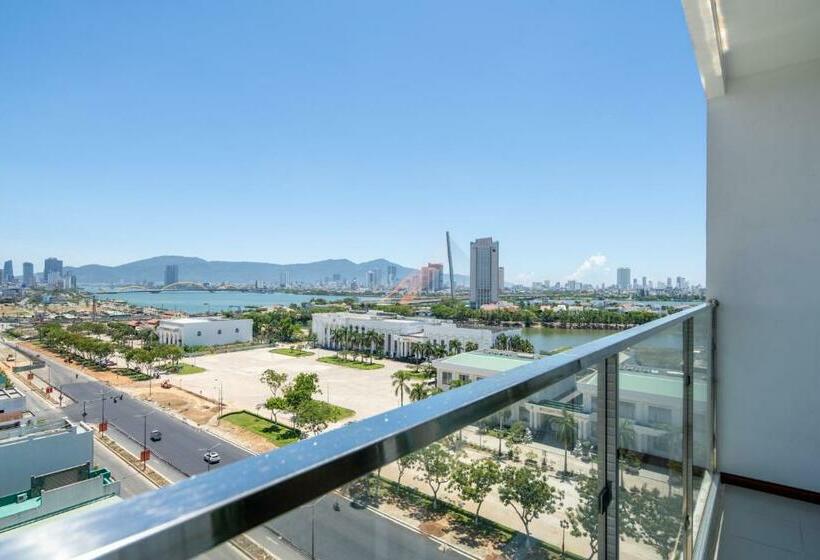 Lamanga Hotel & Suites