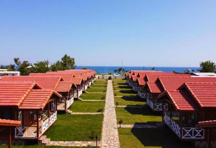 هتل Marti Bungalow