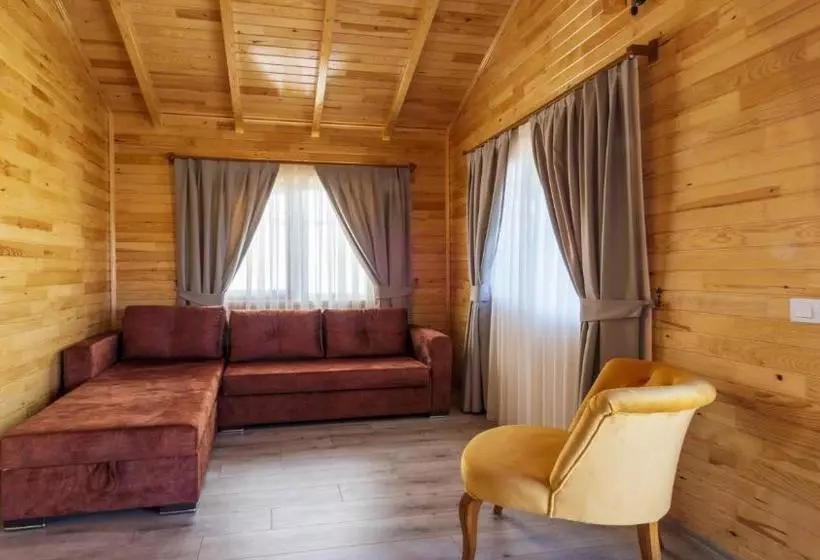 هتل Marti Bungalow