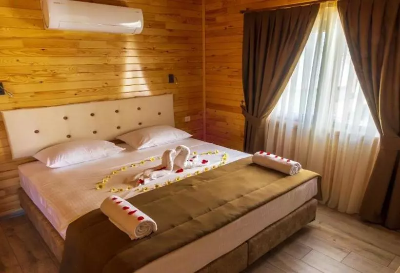 هتل Marti Bungalow
