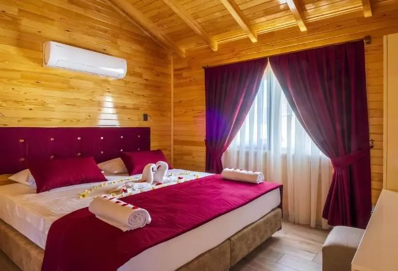 هتل Marti Bungalow