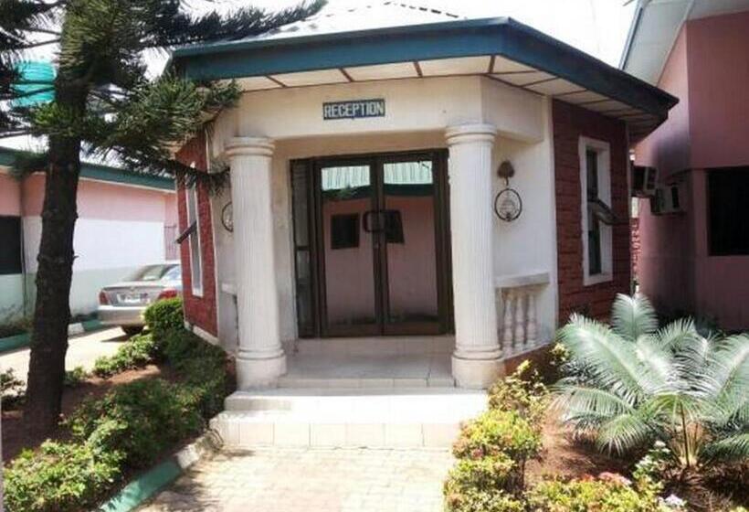 پانسیون Room In Lodge Garentiti Apartment