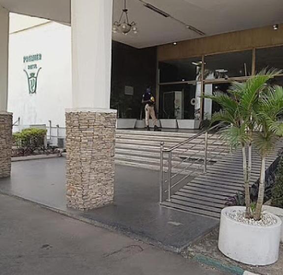 پانسیون Room In Lodge Premier Hotel Ibadan