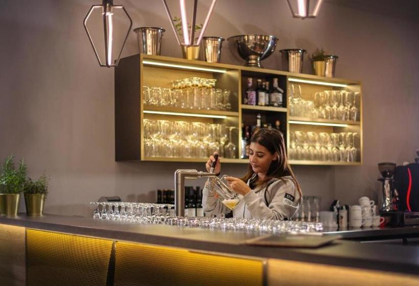 The Niu Mesh Apartments