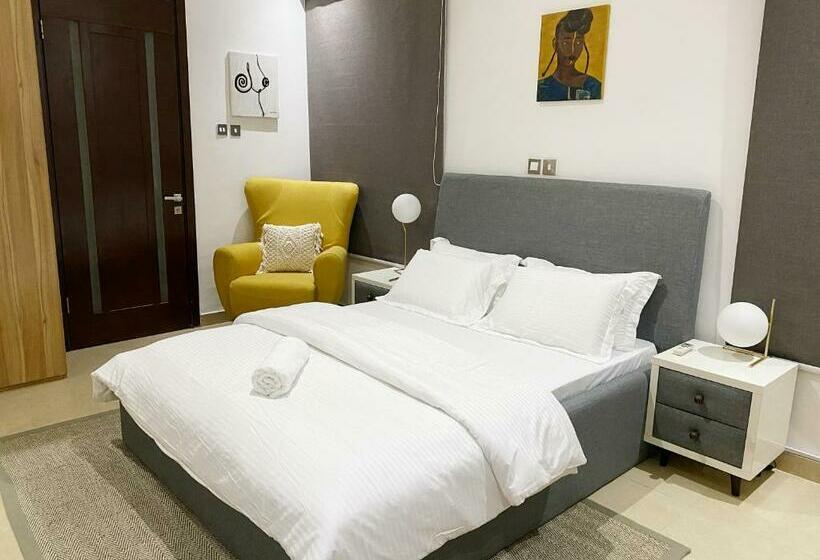 تختخواب و صبحانه The Studio @ No.5