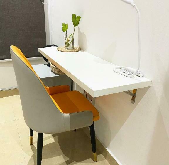 تختخواب و صبحانه The Studio @ No.5