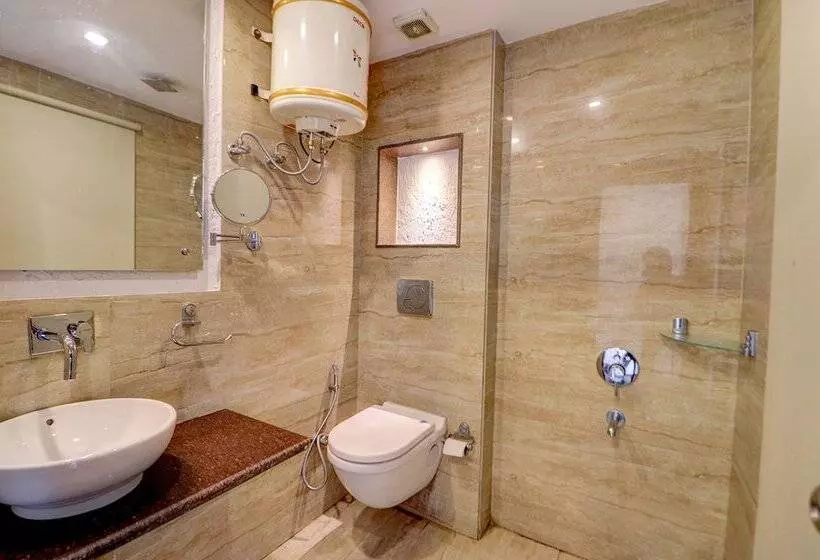 Fabhotel F9 Mall Road