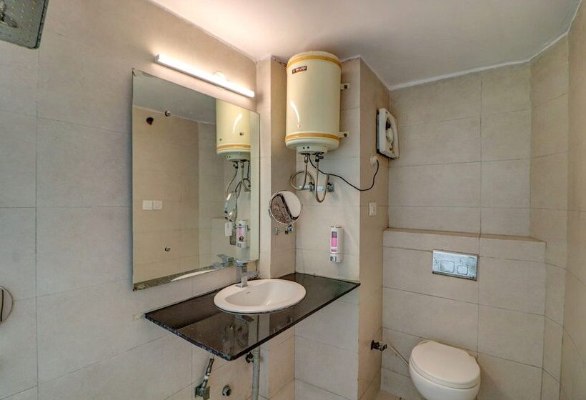 Fabhotel F9 Mall Road