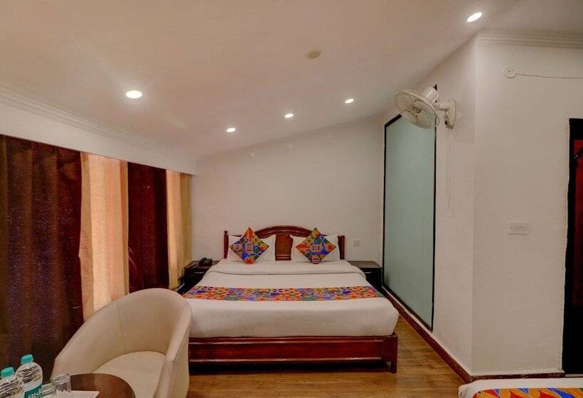 Fabhotel F9 Mall Road