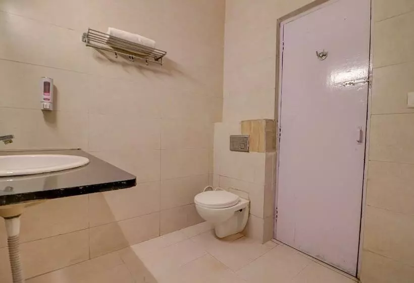 Fabhotel F9 Mall Road