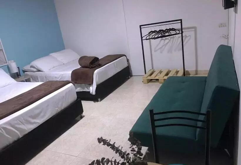 تختخواب و صبحانه Hospedaje Casa Rosa Jardín