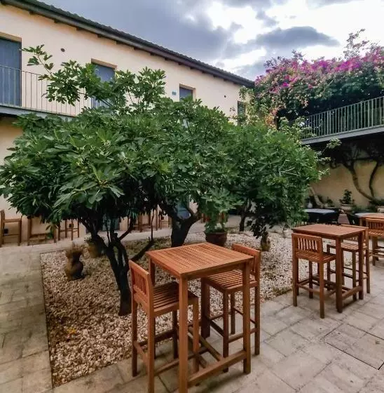 ベッドアンドブレックファースト Maharìa Bed & Wine