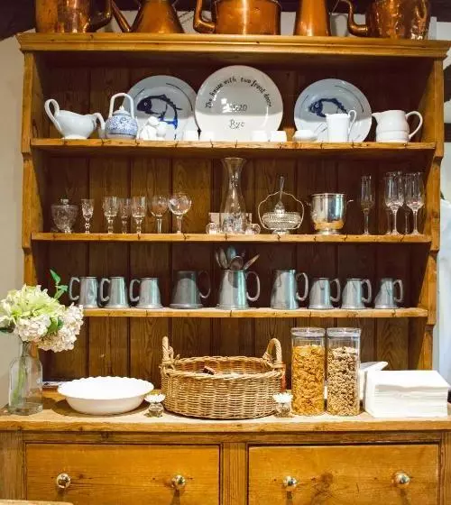 Aamiaismajoitus (B&B) The House With Two Front Doors