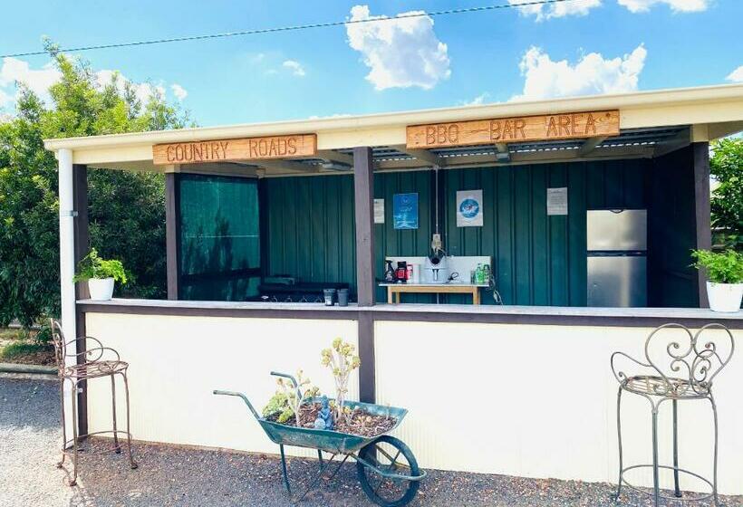 Мотель Country Roads