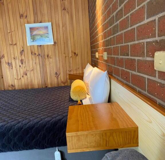 Мотель Country Roads