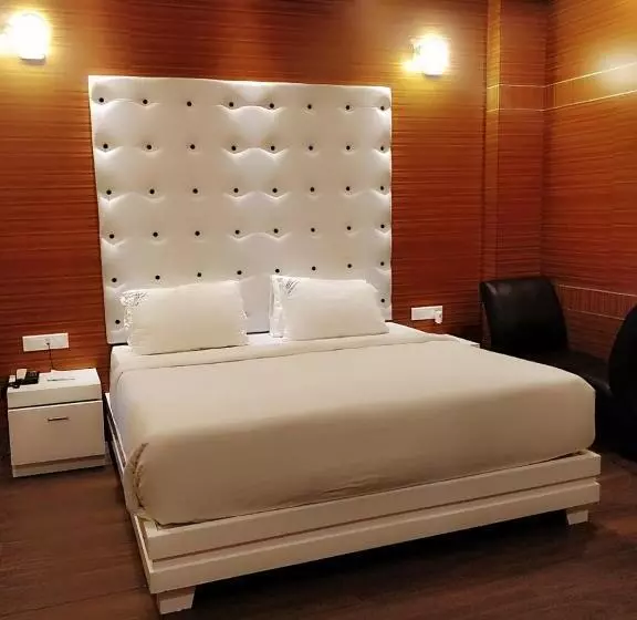 Pearl Park Beach Resort Private Limited