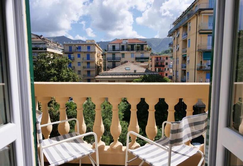 ペンション Amar