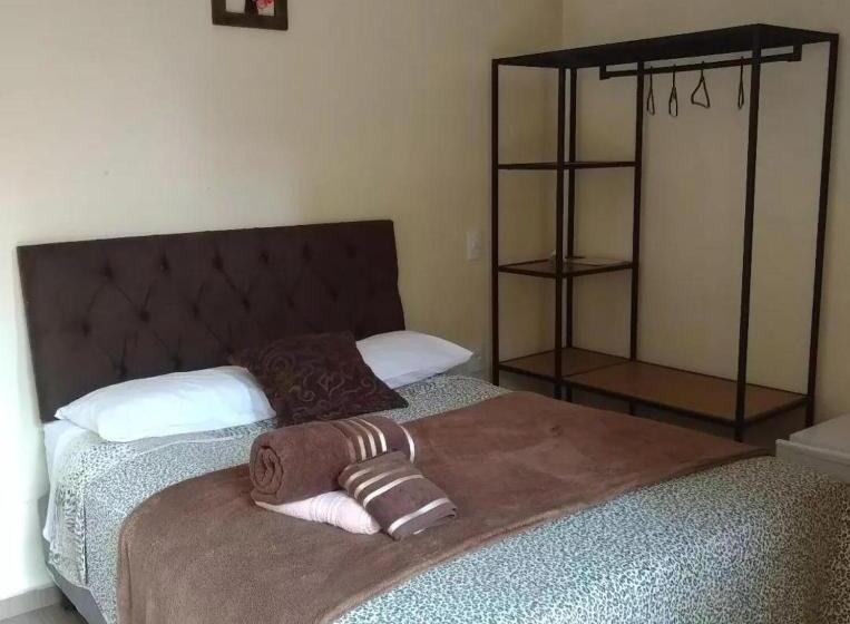 پانسیون Voa Pouso Aconchego De Minas