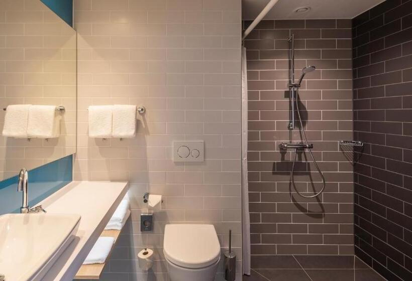 هتل Holiday Inn Express Düsseldorf Hauptbahnhof, An Ihg