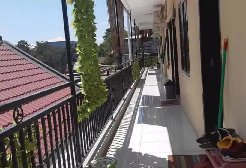 ホテル Koolkost Near Sultan Hasanuddin Airport (minimum Stay 6 Nights)