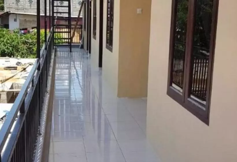 ホテル Koolkost Near Sultan Hasanuddin Airport (minimum Stay 6 Nights)