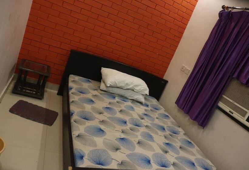 בית מלון כפרי Narayan Vishal By Wb Inn, Patna