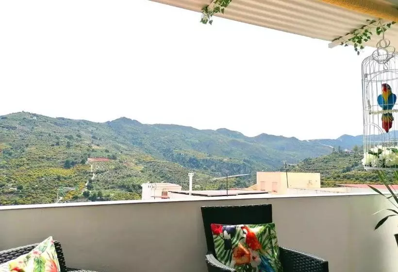 Hotelli Villa Otivar   Rio Verde