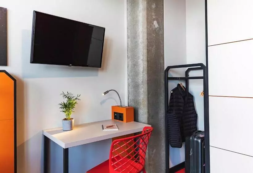 Meininger Hotel Genève Centre Charmilles