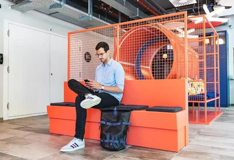 Meininger Hotel Genève Centre Charmilles