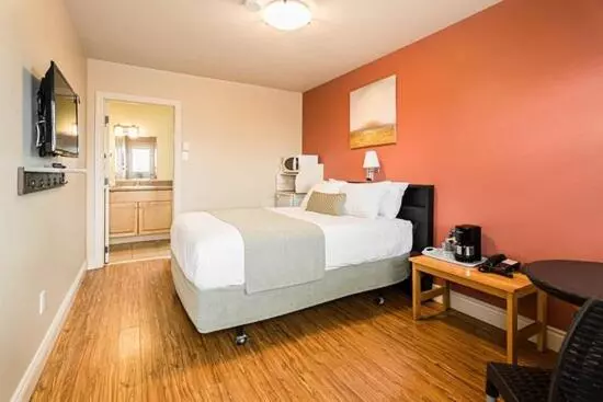 Parlee Beach Motel