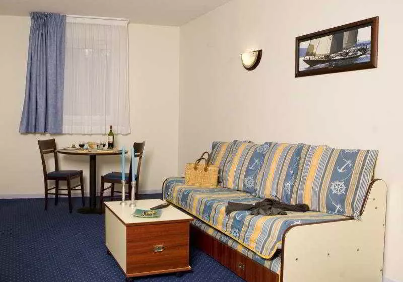 Appart\'city Paris Alfortville 