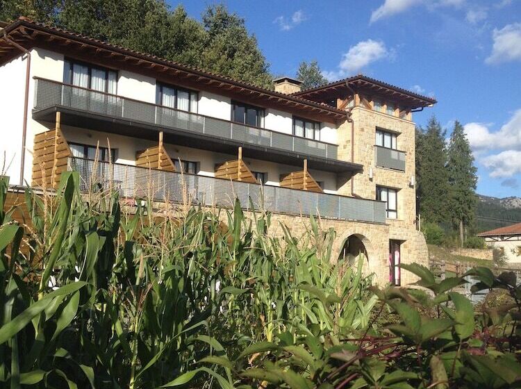 Ellauri Hotel   Adults Only