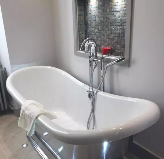 Отель Abbaye De La Bussière